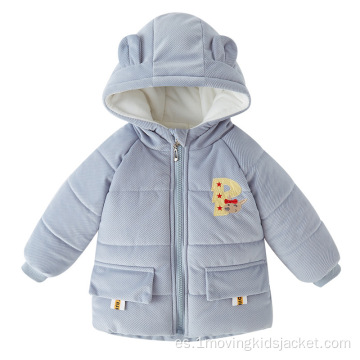 Chaqueta con capucha linda para niños